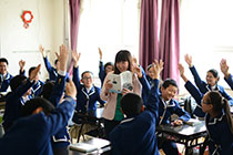 白丝日逼叫啊啊啊视频君谊中学“新初中”